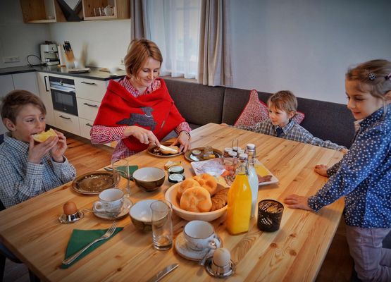 Entspanntes Familien Frühstück